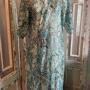 Vintage Kimono Sheer Feather Looking Patterned Quarter Sleeve Top